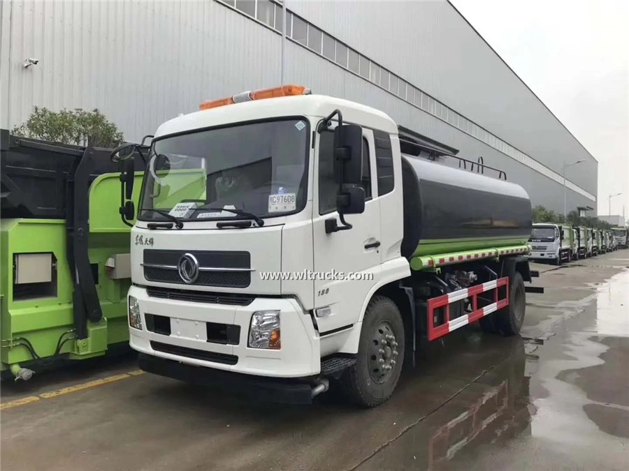 Dongfeng KR 4000 gallon diesel water tanker