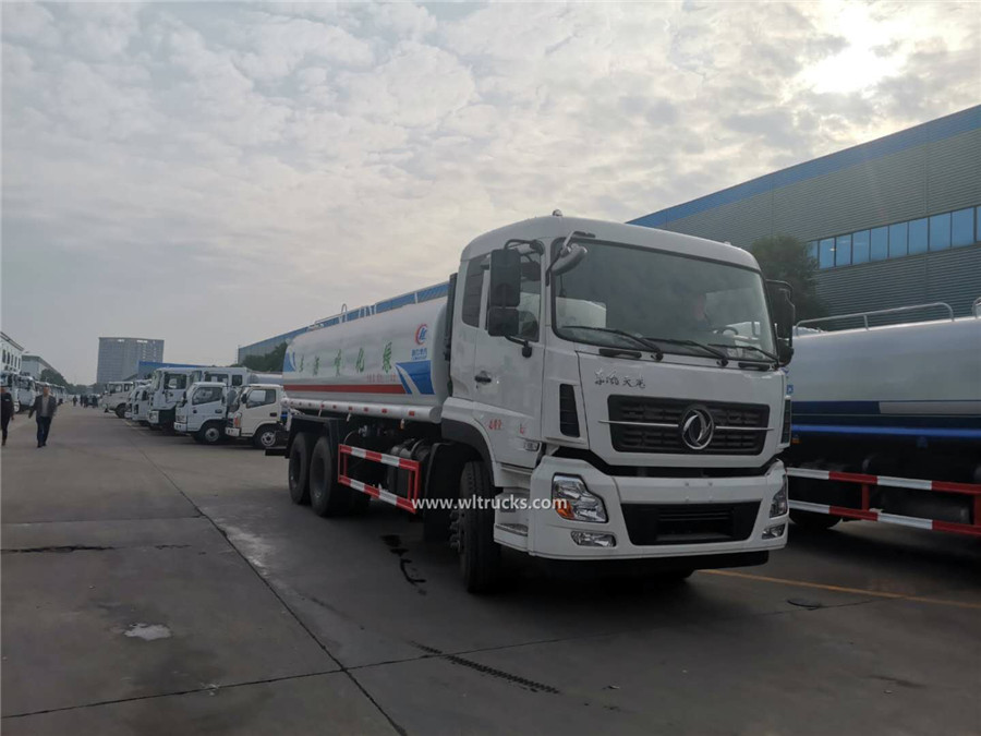 Dongfeng Kinland 5000 gallon water tank truck