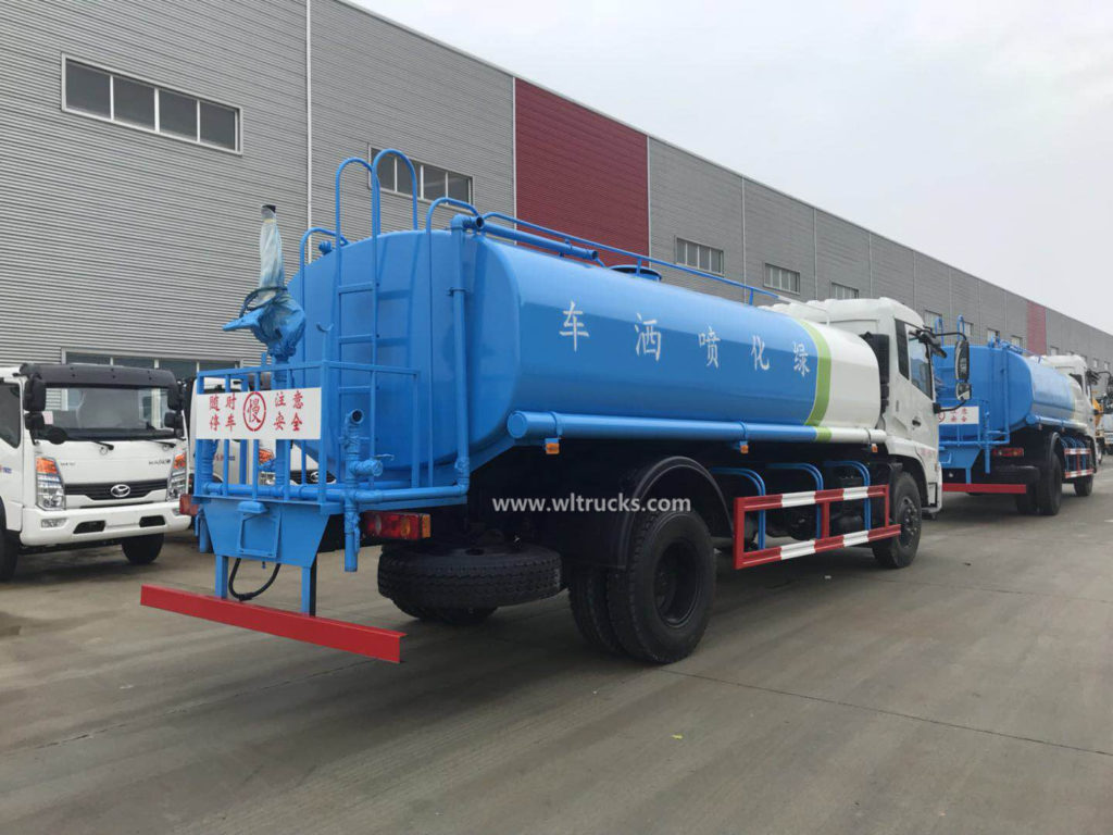 Dongfeng Kinrun 12000L water sprinkler truck