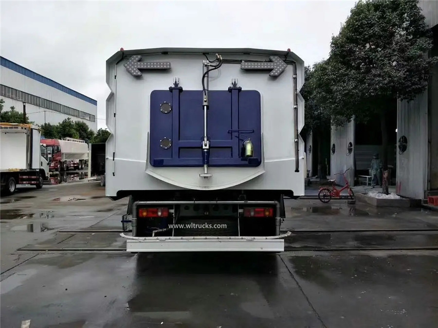 Dongfeng Kinrun 16 cubic meters washing and sweeping  truck