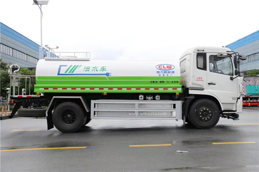 Dongfeng Kinrun 2500 gallon electric sprinkling water tanker truck