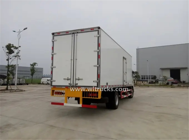 Dongfeng Kinrun 45m3 freez system truck