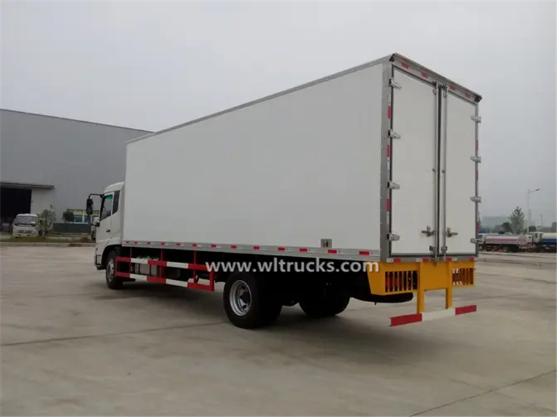 Dongfeng Kinrun 7.6 meters carrier freezer truck
