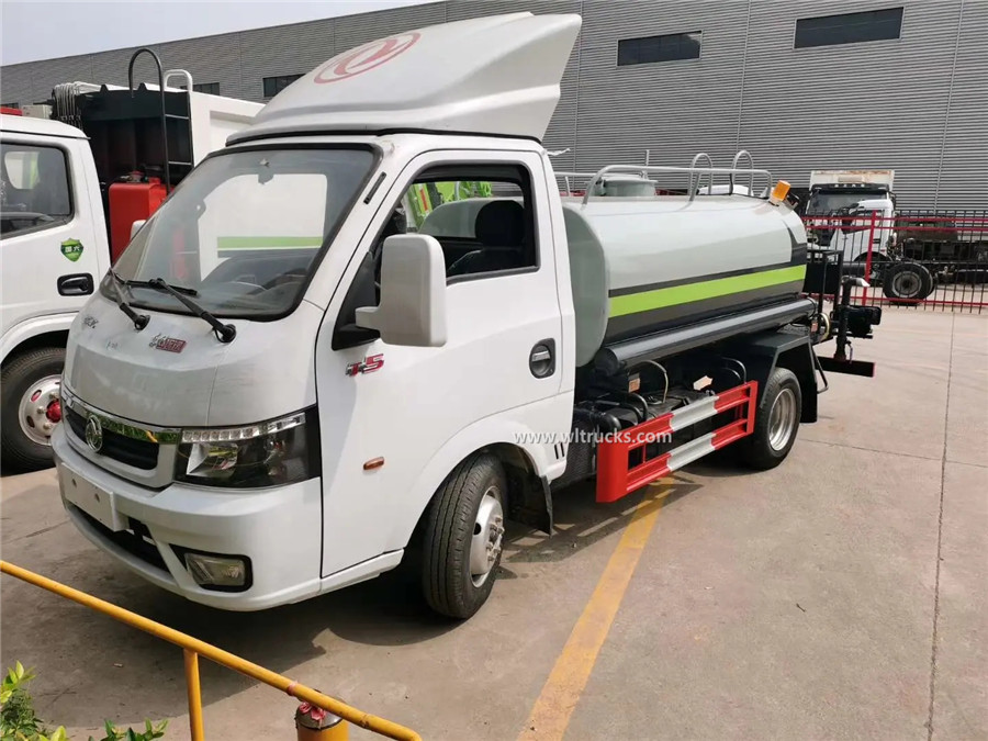 Dongfeng Tuyi 3000liters water tank truck