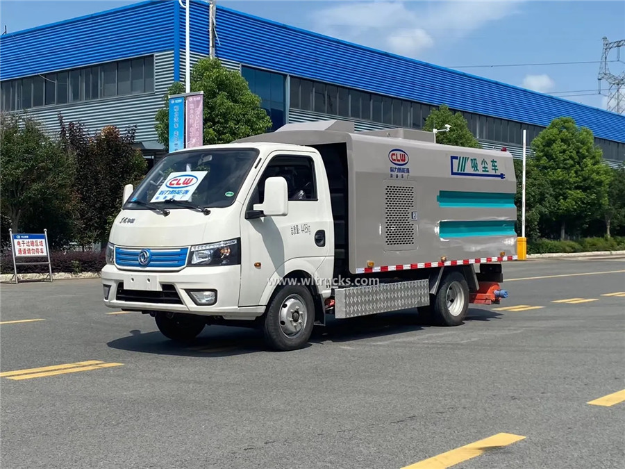 Dongfeng electric vacuum sweeper truck