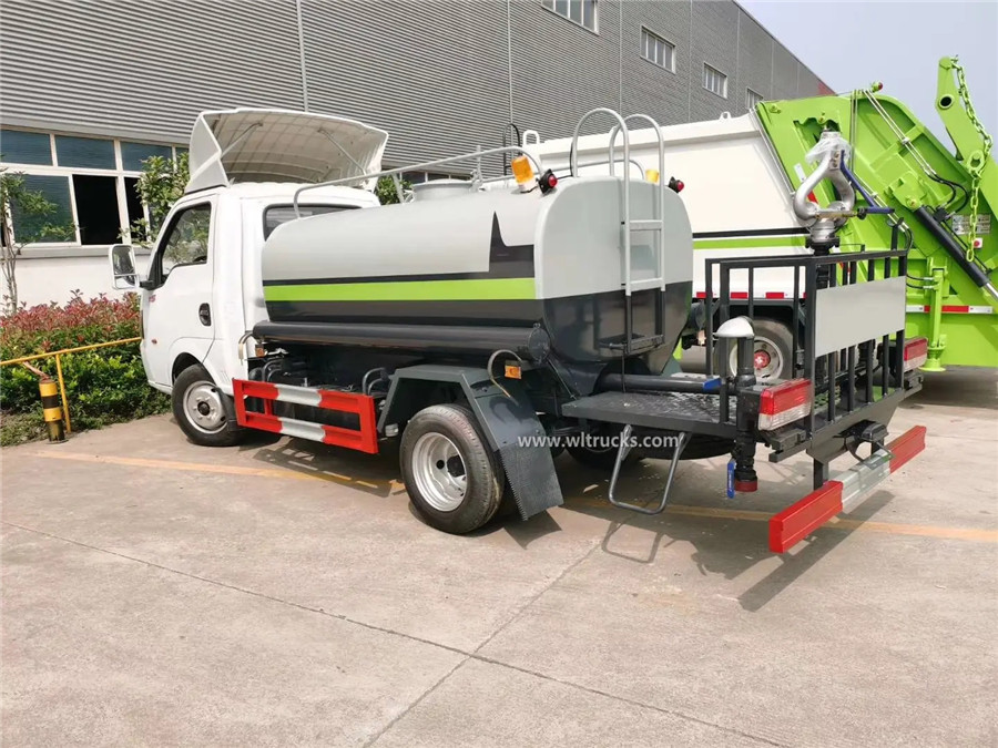 Dongfeng mini 3m3 water supply tanker