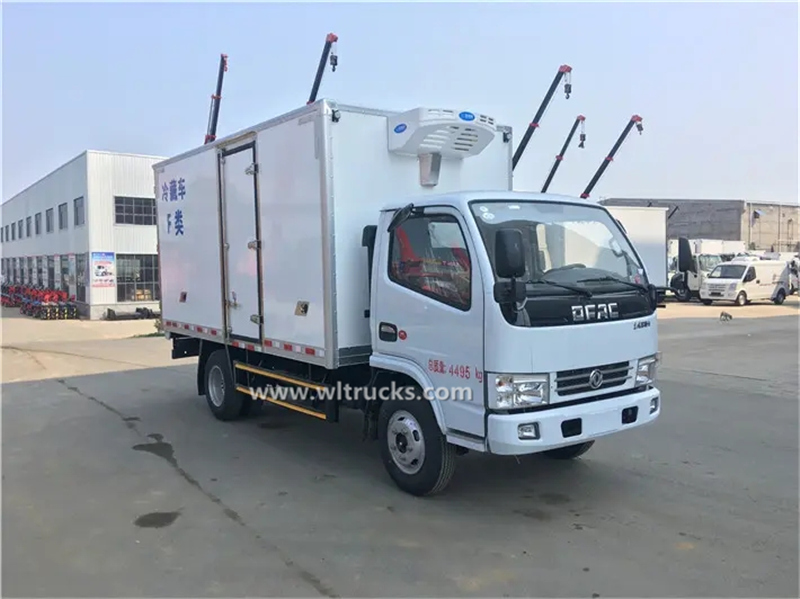 Dongfeng small 3000kg cold truck