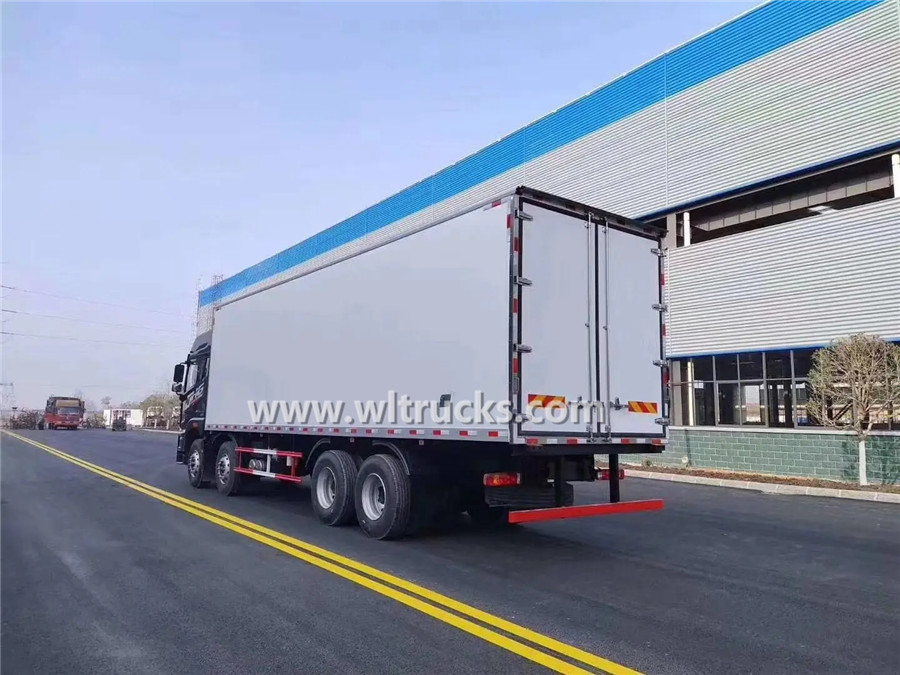 FAW JH6 30 ton cold chain transport truck