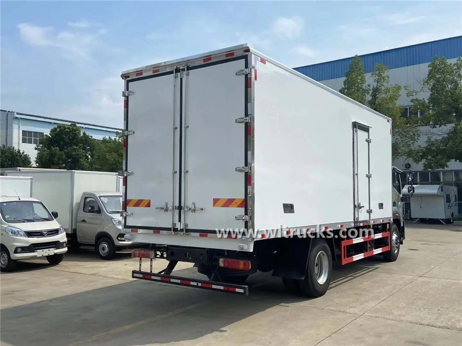 Foton 12t refrigerator cabin truck