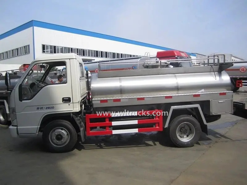 Foton 3000L small water trucks for drinking water
