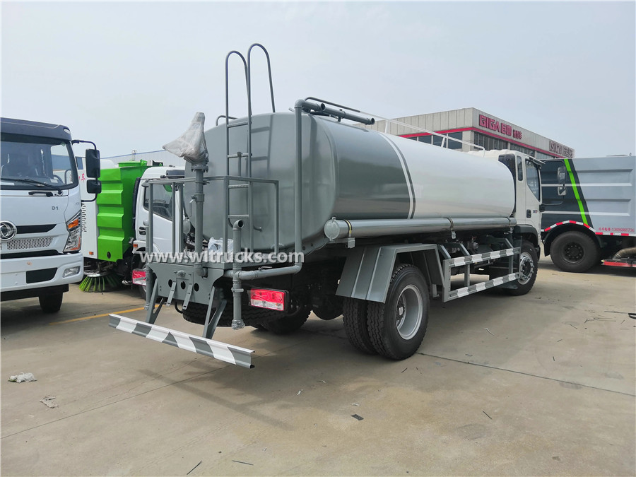Foton Rowor 3000 gallon water delivery truck