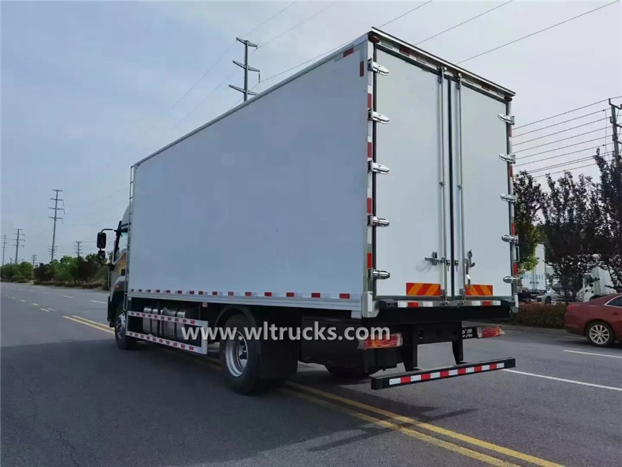 Foton ollin freezer and refrigerator truck