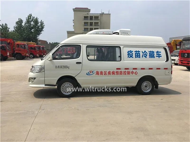 Golden Dragon minibus reefer sprinter van