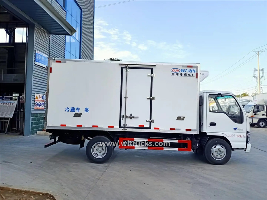 ISUZU 4K-ENGINE 6t refrigerated cold room van truck