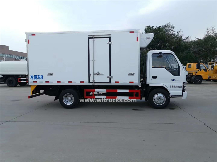ISUZU 600P 4 tonne freezer truck