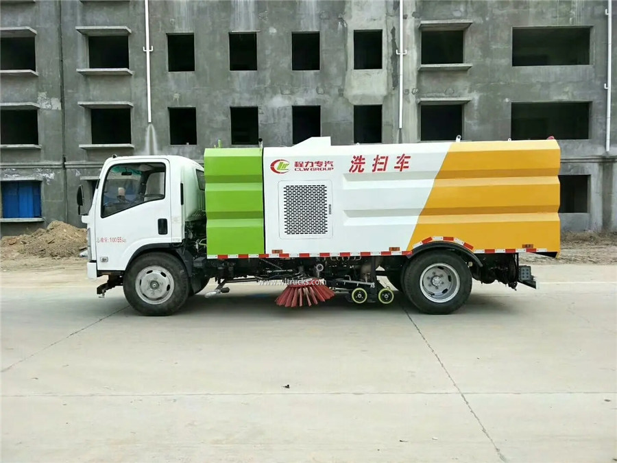 ISUZU ELF 10 cbm smart washing and sweeping truck