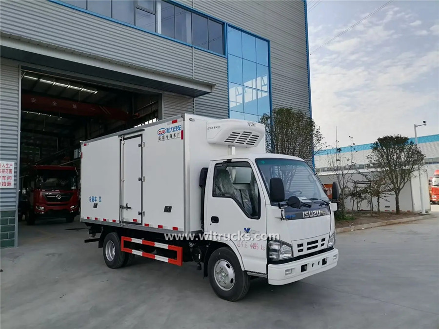 ISUZU NKR 6 ton cold chain transport truck