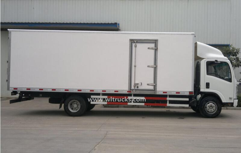 ISUZU NPR 22ft van box freezer truck