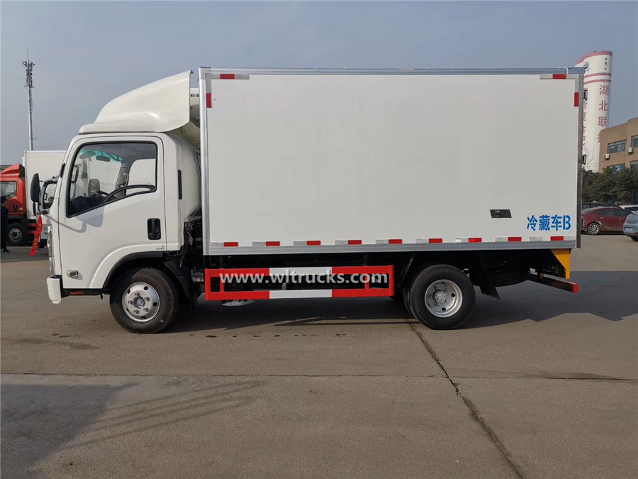 Isuzu 8t refrigerator trucks