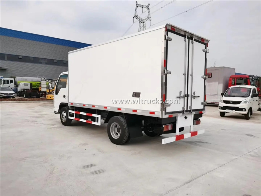 Isuzu Nhr 3mt refrigerator container truck