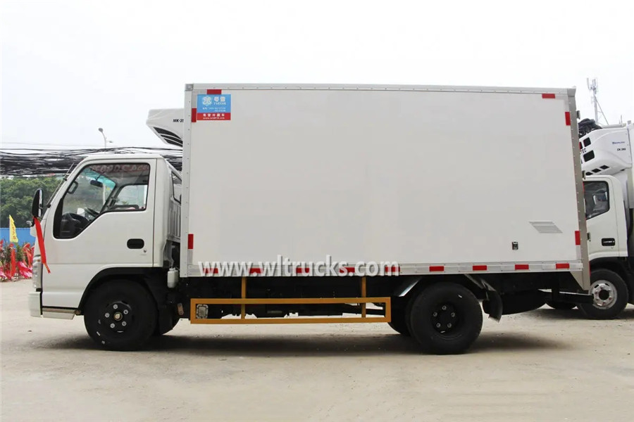 Isuzu small 2tonne freezer truck