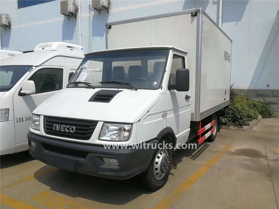 Iveco Turbo Daily 3.5m refrigerator truck