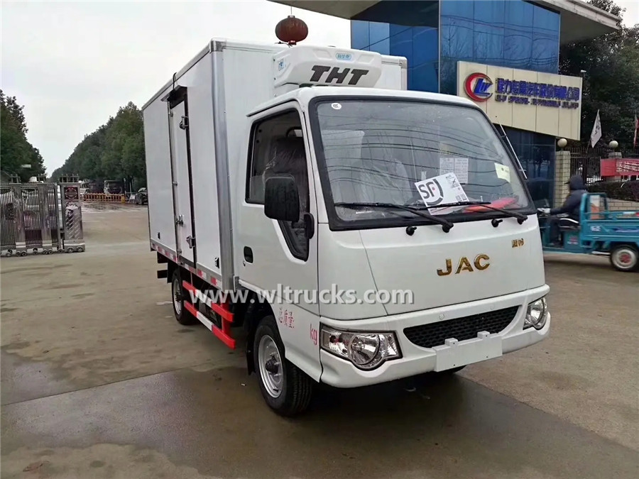 JAC gasoline 2 ton freezer refrigerated truck