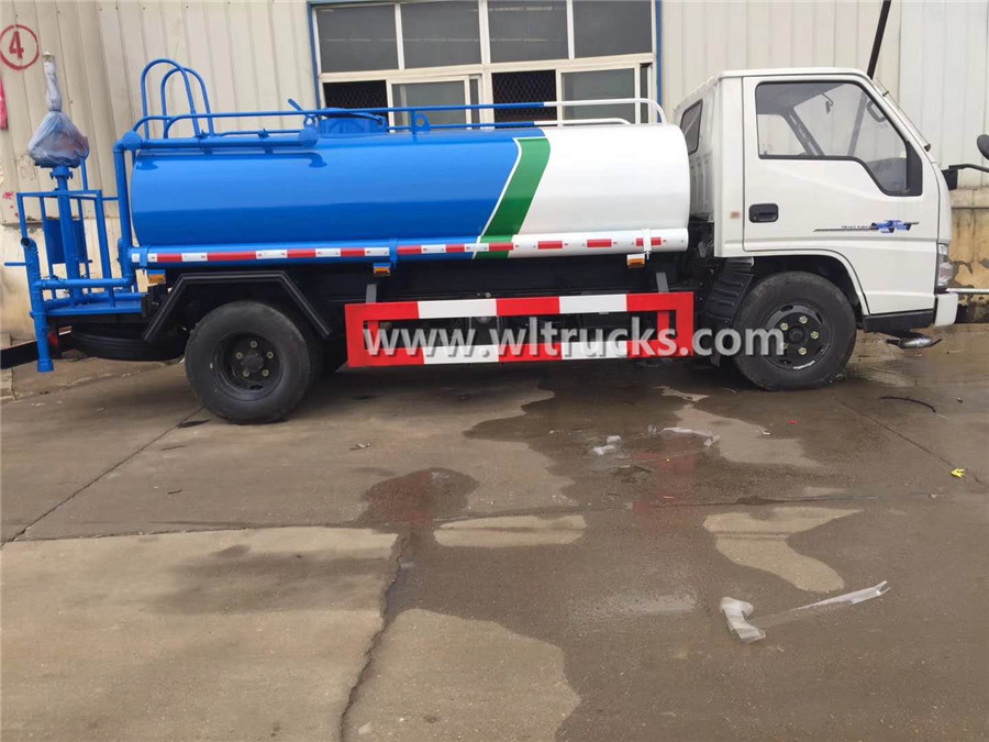 JMC 5 ton mini water delivery truck