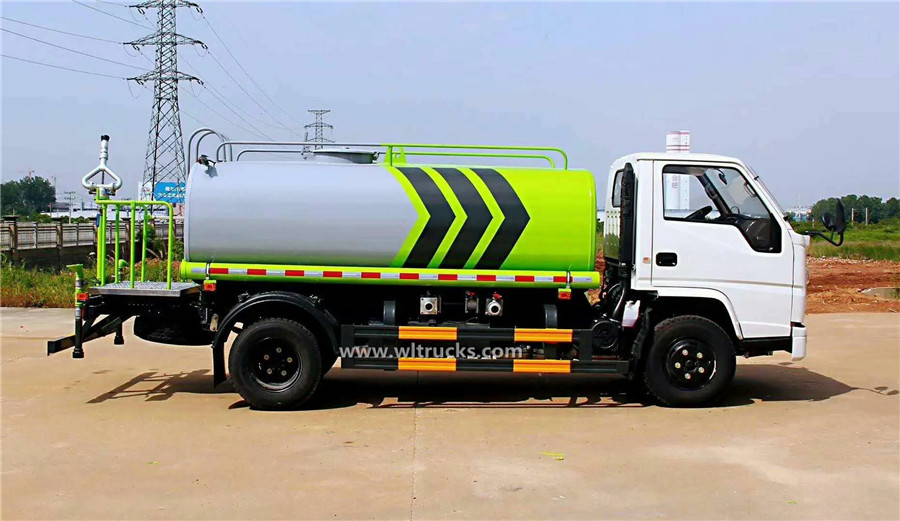 JMC 5000L spray water trucks
