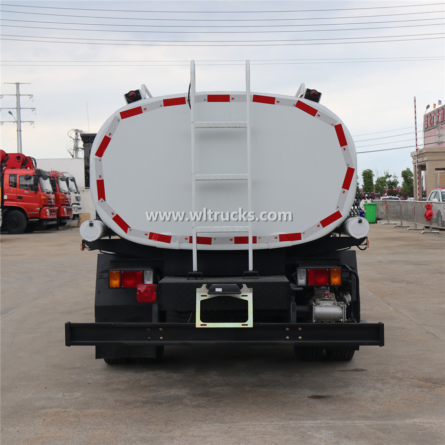 Japan Isuzu  3000 gallon water bowser truck