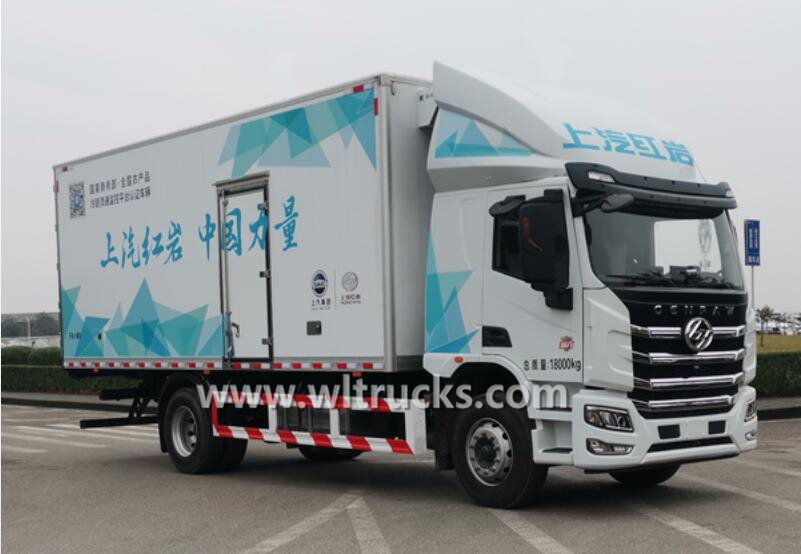SAIC Hongyan Genpaw 15 ton refrigeration unit truck