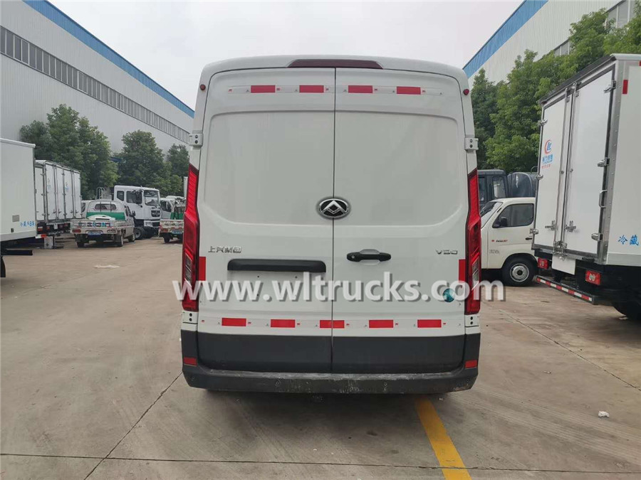 SAIC MAXUS diesel small refrigerated van