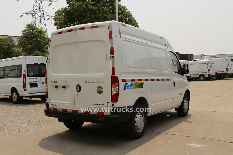 SAIC MAXUS fridge cold service truck 