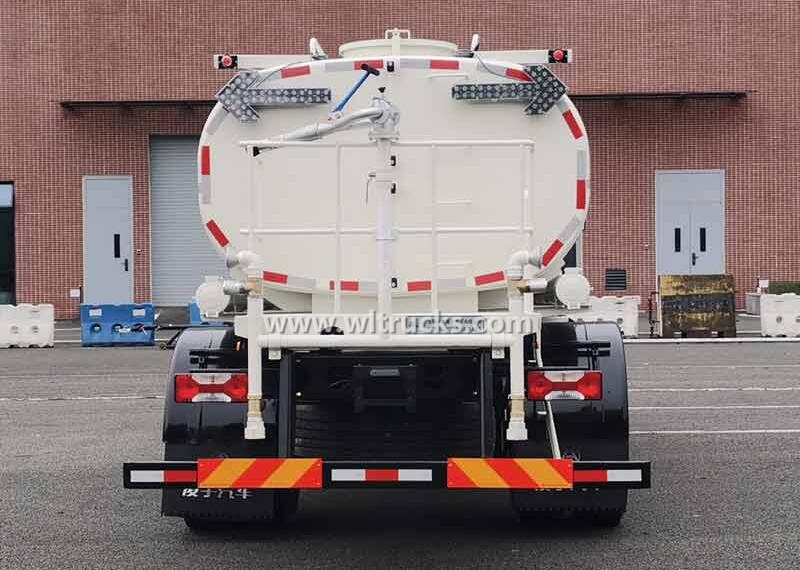 SAIC Yuejin 10000liters electric water sprinkler truck