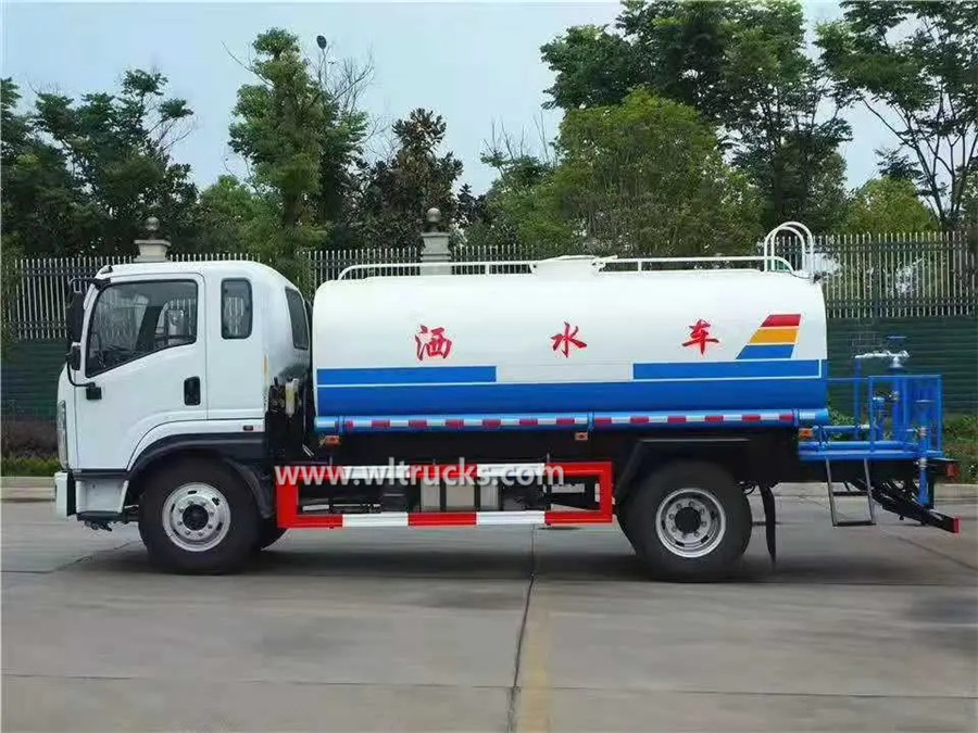 Shacman 5000 liters small water tanker truck