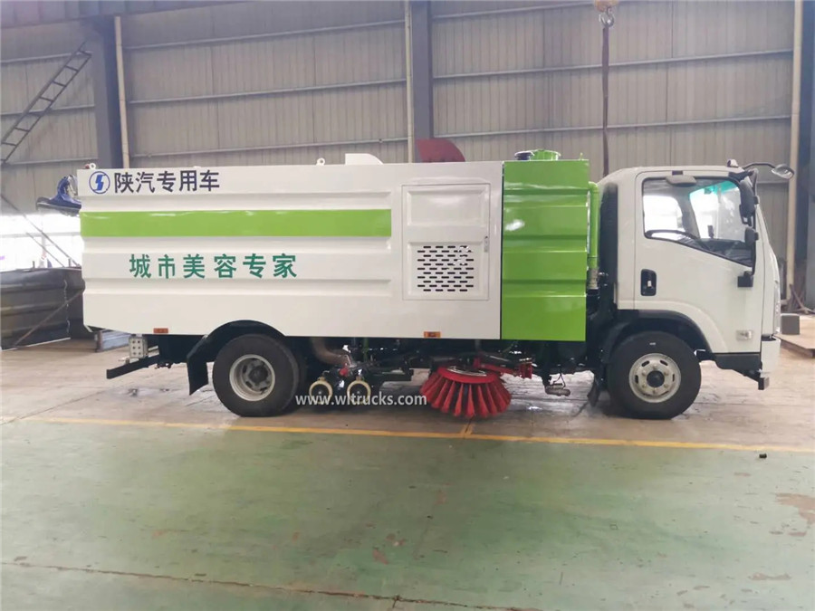 Shacman xuande 8 ton road washing and sweeping truck
