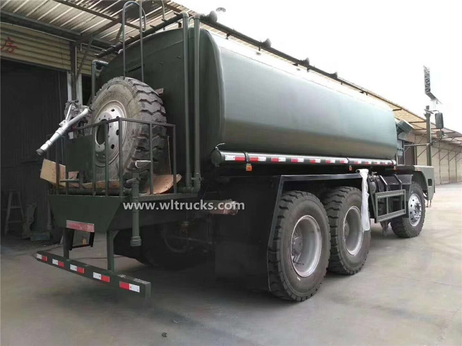 Sinotruk 8000 gallon All wheel drive water bowser tanker