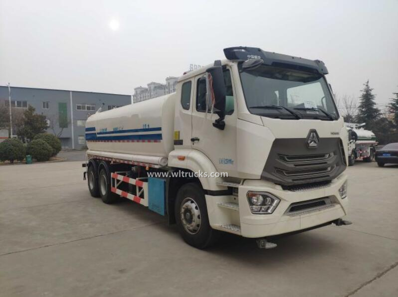 Sinotruk Haohan 20m3 spray water trucks