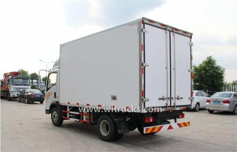 Sinotruk Haoman 14m3 refrigeration unit truck