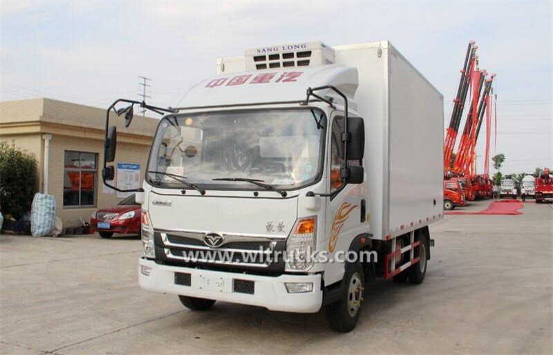 Sinotruk Haoman 4 ton meat transport refrigerated truck