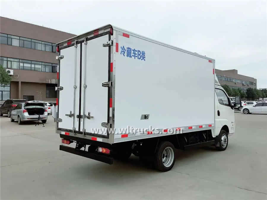 WAW diesel mini refrigeration equipment truck