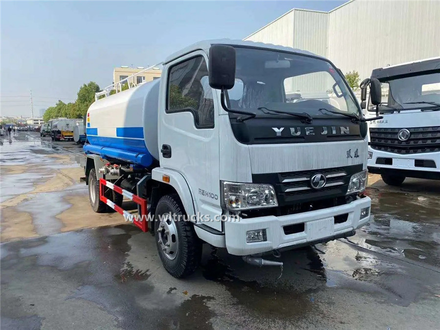 Yuejin 5000liters water spray sprinkler truck