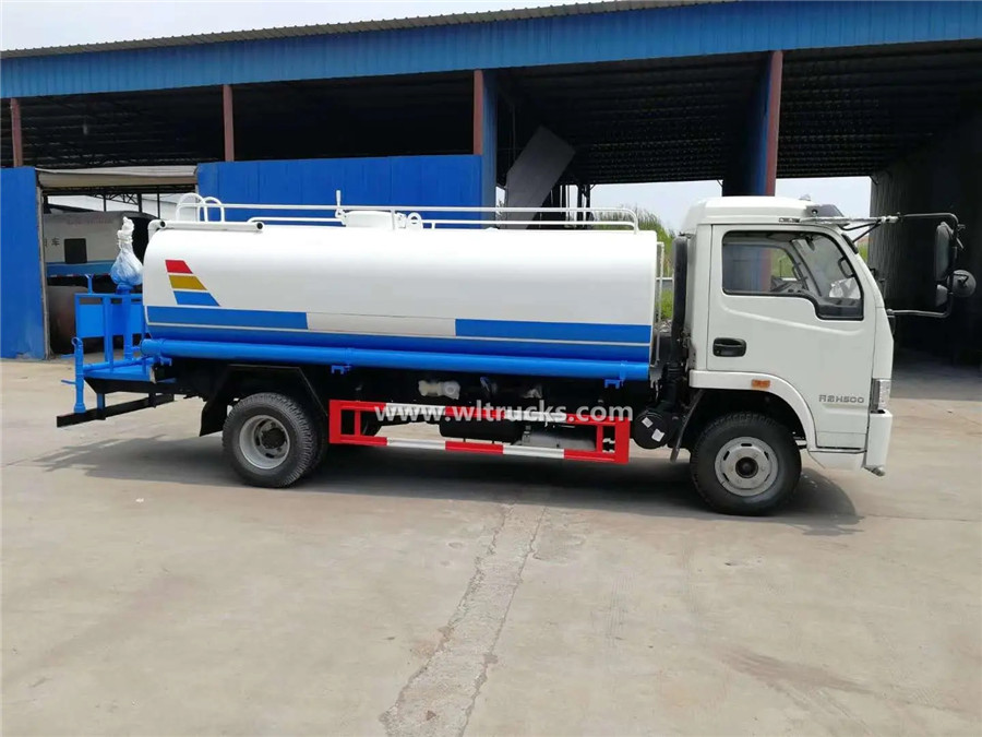Yuejin 8 ton water supply trucks