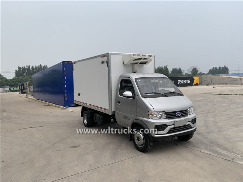 2 ton Petrol refrigeration truck