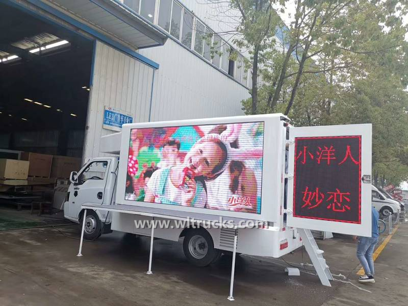 6 tire DFAC petrol led mobile advertising truck