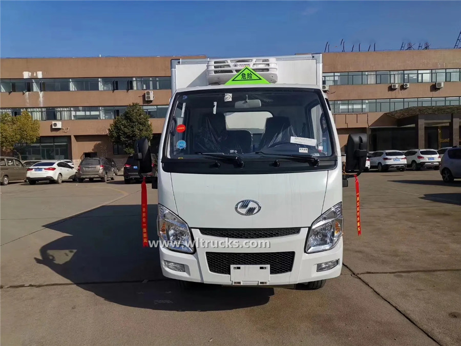 6 wheel Yuejin 2t medical waste transfer vehicle