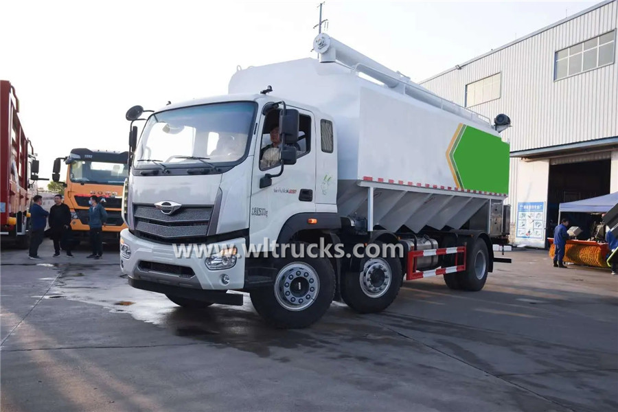 6x2 Foton 32m3 Bulk Feed Transport Truck 