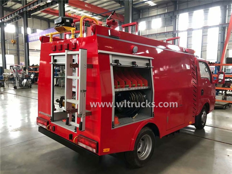 DFAC 1000L water tank fire truck