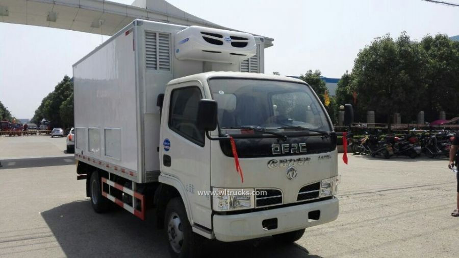Dongfeng 14cbm Chick carriage truck