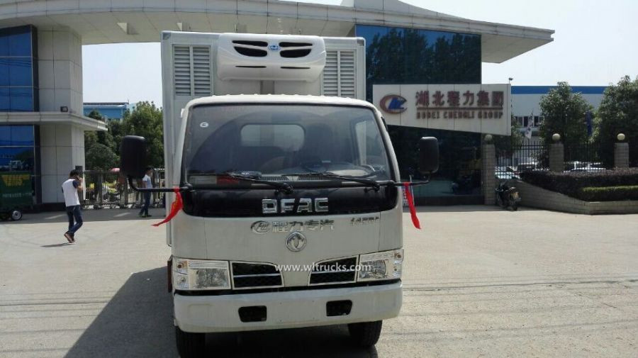 Dongfeng 14m3 chicken truck